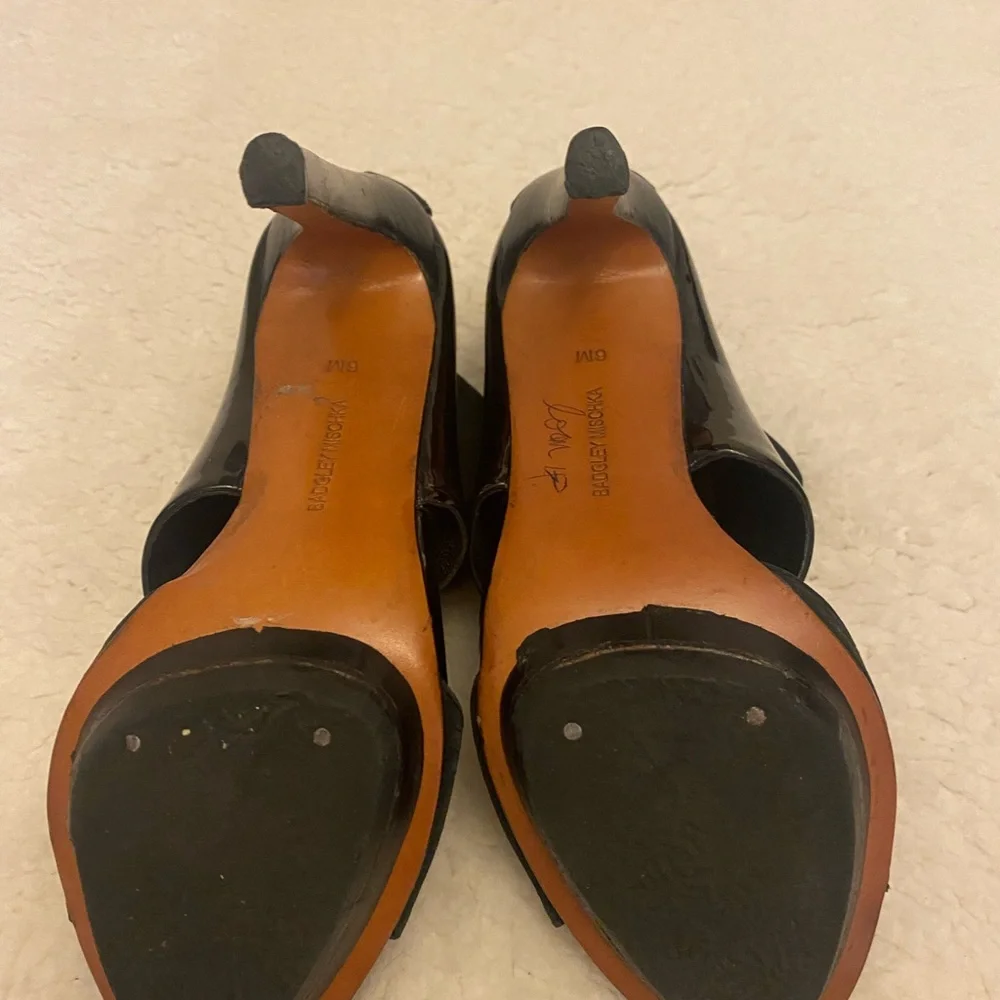 Black patent leather/elastic open toe high heels. Size 6 - Picture 10 of 10